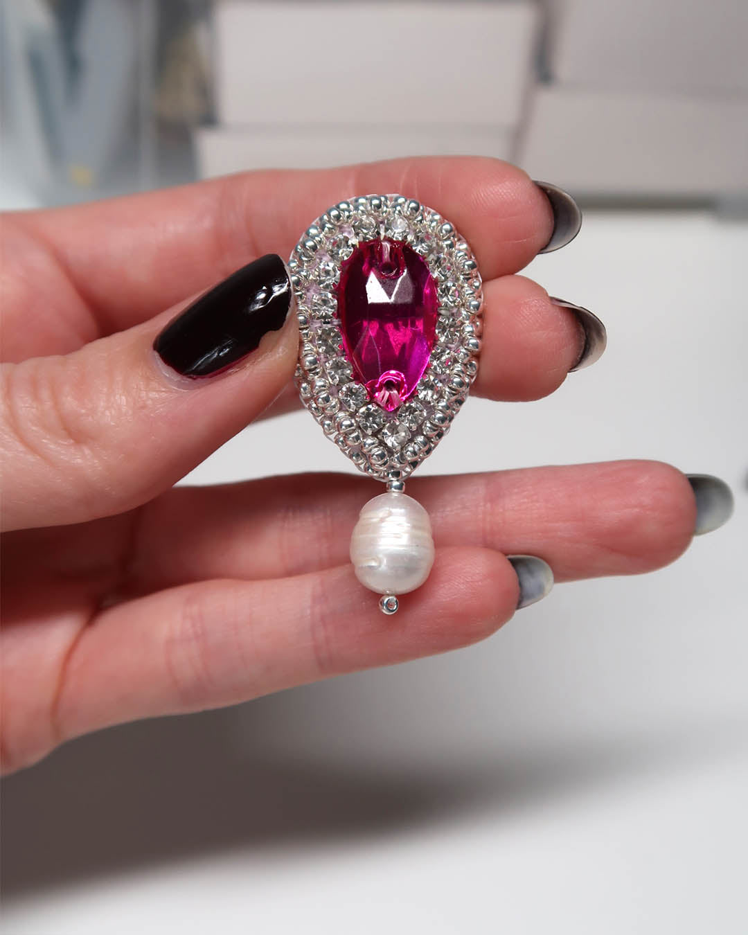 Brooch - Blanda - Pink